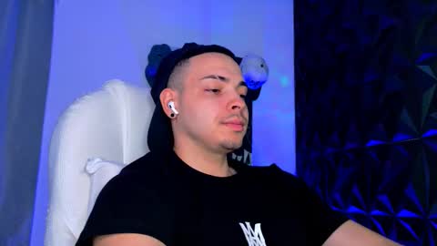 MAX online show from 02.10.26