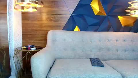 Snapshot of maxx_caprice chatting on 11.30.25 gabby online show from 11.30.25