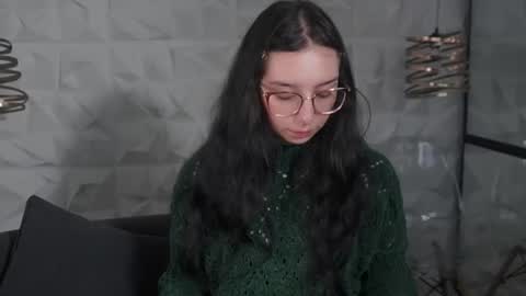 Snapshot of maxx_caprice chatting on 06.15.26 gabby online show from 06.15.26