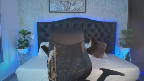 Maxxi online show from 11.22.25