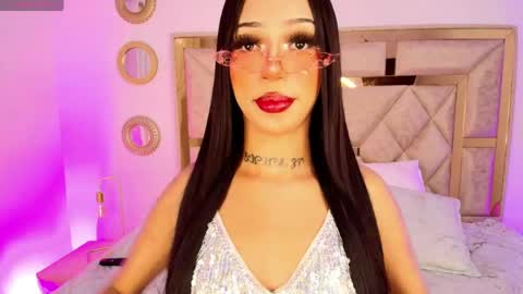 Snapshot of maxxine_vxx chatting on 05.02.26 Valentina online show from 05.02.26