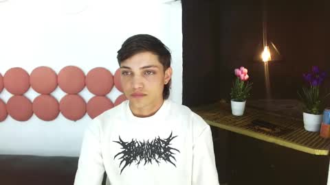 MaxxLouis online show from 05.25.26