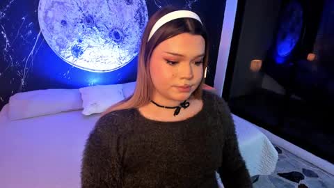 Snapshot of maxxxine_ chatting on 10.08.25 Maxine Minx online show from 10.08.25