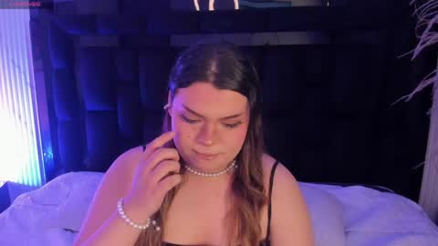 Maxine Minx online show from 05.31.26