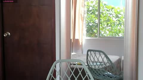 Victoria online show from 04.18.26