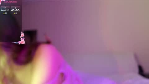 Snapshot of may_fl0wer chatting on 11.21.25 May Flower online show from 11.21.25