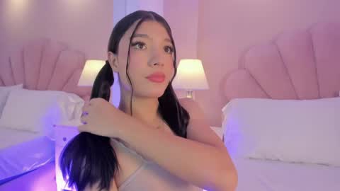 Snapshot of may_foxxx chatting on 04.04.26 May online show from 04.04.26