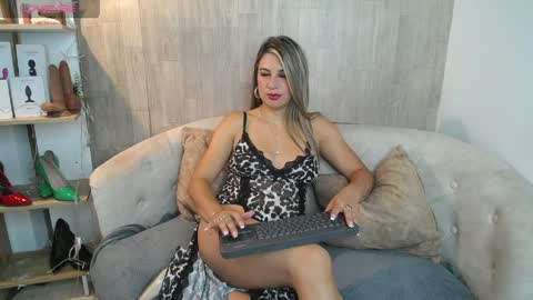 may_wood online show from 04.10.26