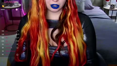 Maya Mils online show from 01.19.25