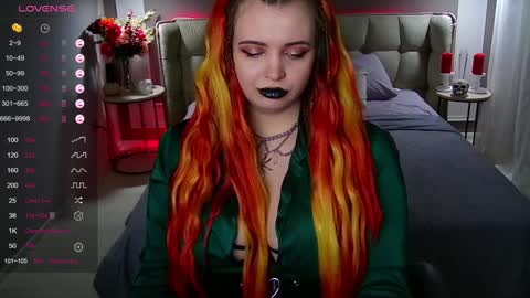 Maya Mils online show from 01.24.25