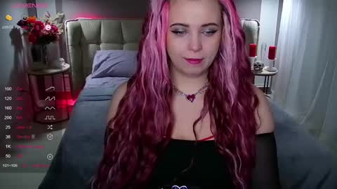 Maya Mils online show from 02.13.25