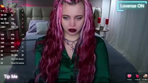 Maya Mils online show from 02.21.25