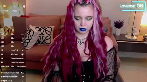 Maya Mils online show from 02.25.25