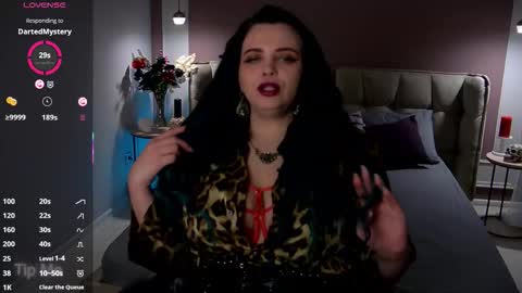 Maya Mils online show from 10.03.25