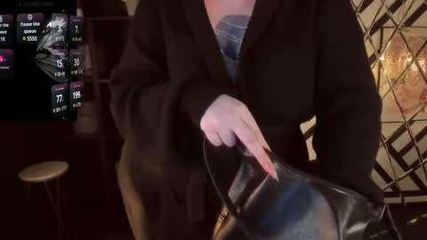 Snapshot of maya_muse chatting on 03.09.25 Woman online show from 03.09.25