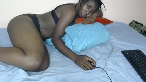 Snapshot of maya_nyla chatting on 03.10.26 Faith online show from 03.10.26