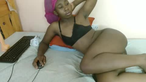 Snapshot of maya_nyla chatting on 04.14.26 Faith online show from 04.14.26