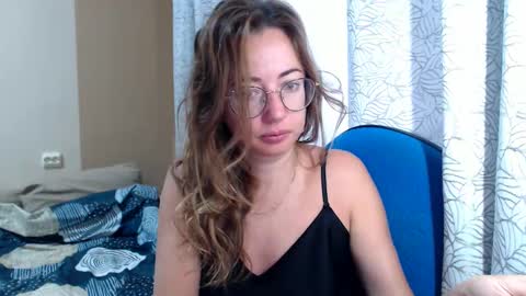 Snapshot of mayacateyes chatting on 10.23.25 Maya online show from 10.23.25