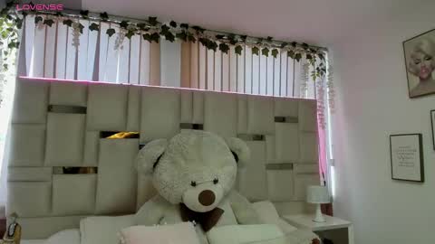 Mayajhons online show from 03.23.26