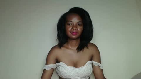 mayalabelle online show from 12.01.25