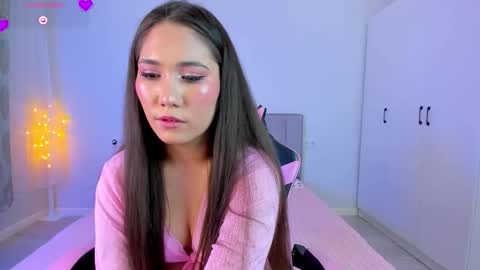 Snapshot of mayamei chatting on 03.05.26 Mia online show from 03.05.26