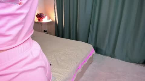 Emily  online show from 05.27.26