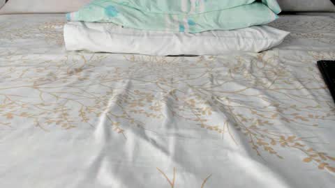 Snapshot of maybelline_666 chatting on 10.02.25 Maybelline69 online show from 10.02.25