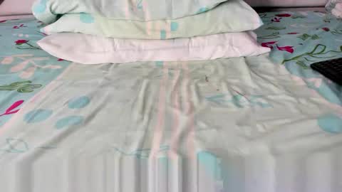 Snapshot of maybelline_666 chatting on 11.27.25 Maybelline69 online show from 11.27.25