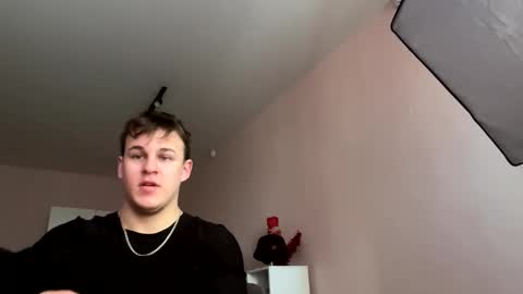 Snapshot of maygly chatting on 03.11.26 Slava and Alextatto online show from 03.11.26