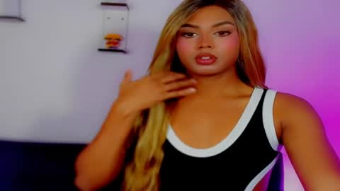 Snapshot of maykaa_a chatting on 05.27.26 maykaa_a online show from 05.27.26