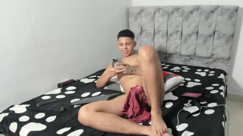 Snapshot of maykyboyx chatting on 06.04.26 Mayky... online show from 06.04.26