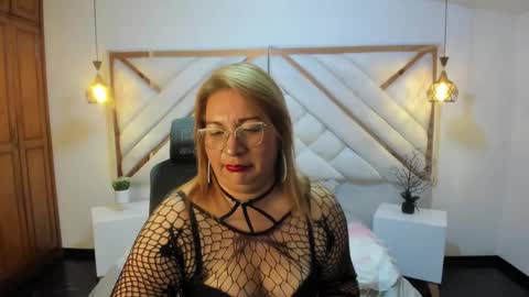 Mailyn online show from 02.28.25
