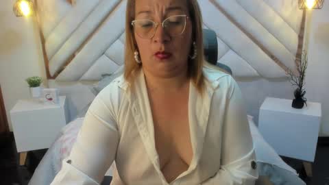 Mailyn online show from 03.08.25