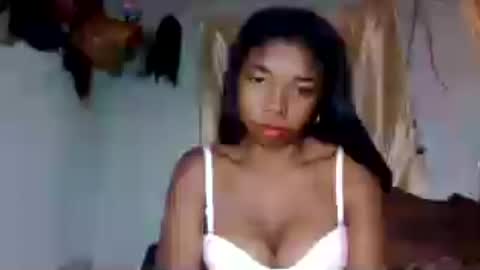 Snapshot of mayolu586 chatting on 06.19.26 Maya online show from 06.19.26