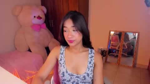 Snapshot of mayproject2 chatting on 03.03.26 may online show from 03.03.26