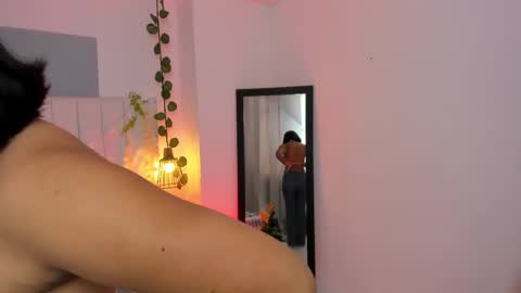 Mayu KIm online show from 12.20.25