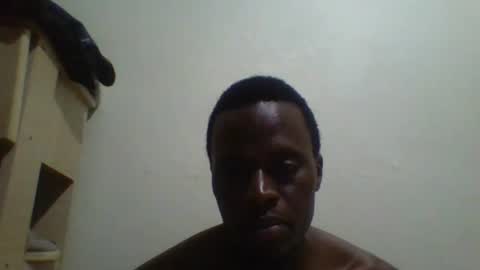 Snapshot of mb4006 chatting on 08.04.26 0040 online show from 08.04.26