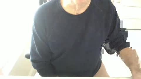 Snapshot of mbeastie chatting on 01.19.25 Beastie online show from 01.19.25