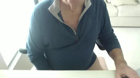 Snapshot of mbeastie chatting on 02.10.26 Beastie online show from 02.10.26