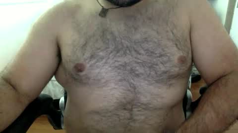 Snapshot of mbotve chatting on 09.26.25 VzlaMan online show from 09.26.25