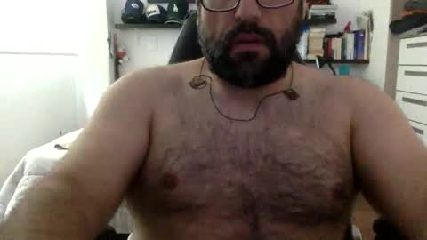 Snapshot of mbotve chatting on 02.01.26 VzlaMan online show from 02.01.26