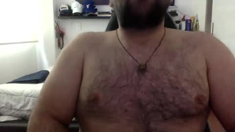 Snapshot of mbotve chatting on 04.05.26 VzlaMan online show from 04.05.26