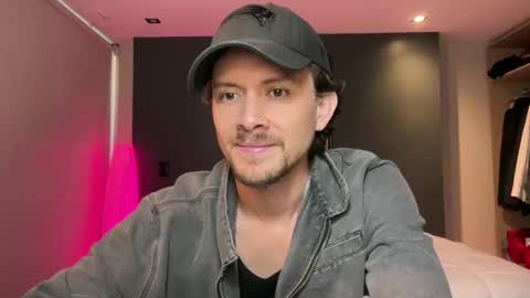 Snapshot of mcklister69 chatting on 02.17.26 mcklister online show from 02.17.26