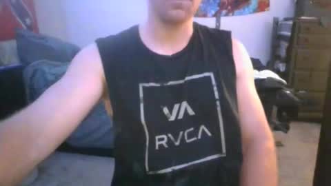 Snapshot of md3211 chatting on 10.26.25 md3211 online show from 10.26.25