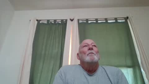 Snapshot of mdane99 chatting on 10.29.25 mdane99 online show from 10.29.25