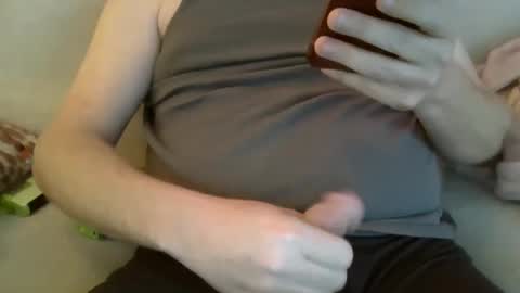 Snapshot of me2283 chatting on 12.11.24 me2283 online show from 12.11.24