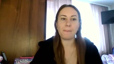 Snapshot of meadoweyes_ chatting on 09.24.25 meadoweyes_ online show from 09.24.25