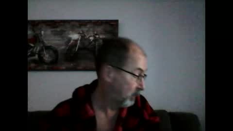 Snapshot of meathome3 chatting on 01.25.25 me at home online show from 01.25.25