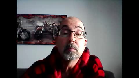 Snapshot of meathome3 chatting on 02.09.25 me at home online show from 02.09.25