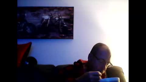 Snapshot of meathome3 chatting on 10.14.25 me at home online show from 10.14.25